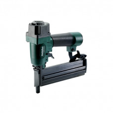 METABO DKNG 40/50 PERSLUCHT-NIETAPPARAAT/TACKER METABO DKNG 40/50 PERSLUCHT-NIETAPPARAAT/TACKER